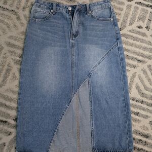 Stylish Blue Denim Skirt